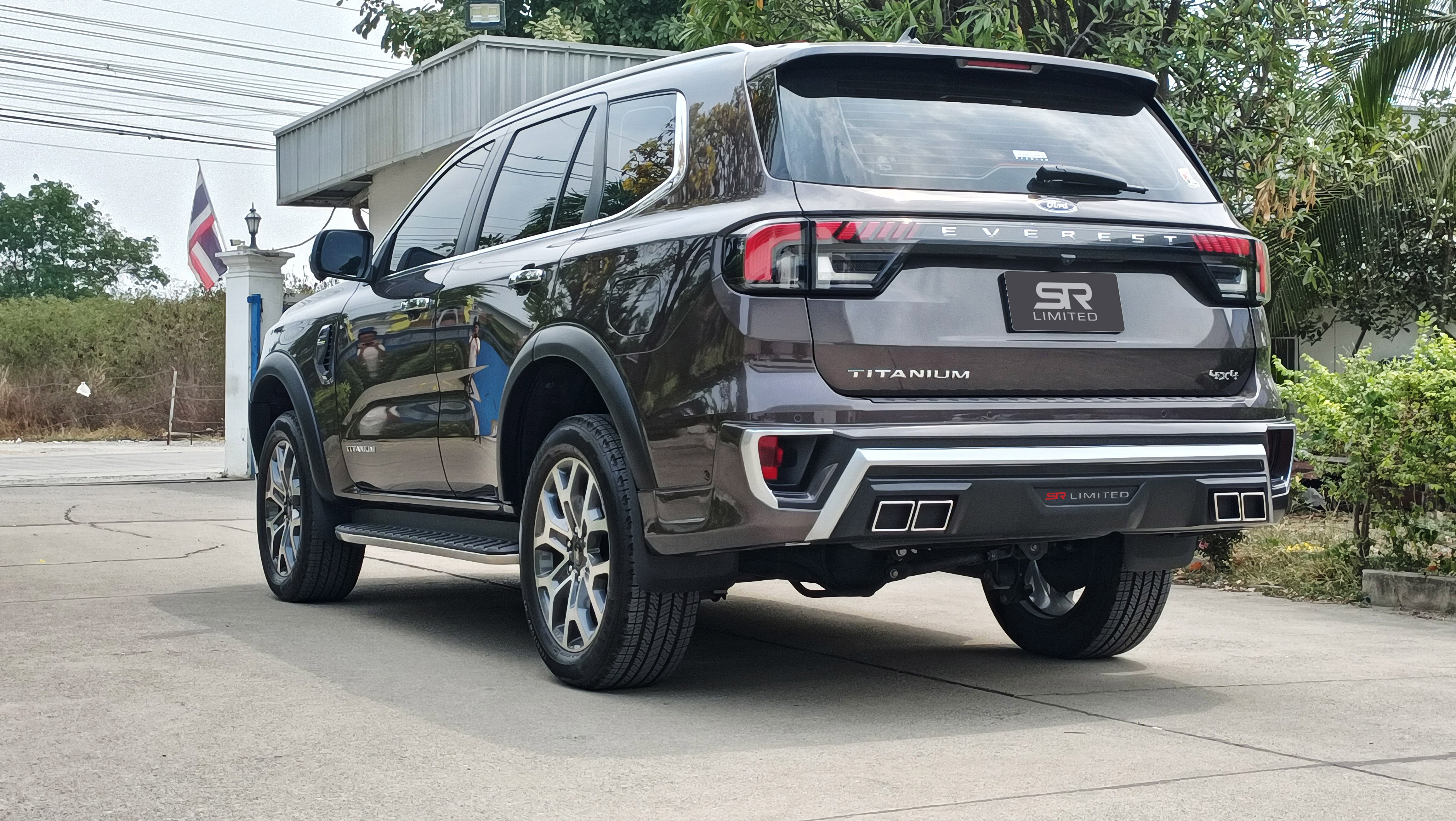 ชุดแต่งรถ-สเกิร์ต-อุปกรณ์แต่งรถ Ford Everest 2022 2023 2024 Next-Gen ทรง SR-Limited