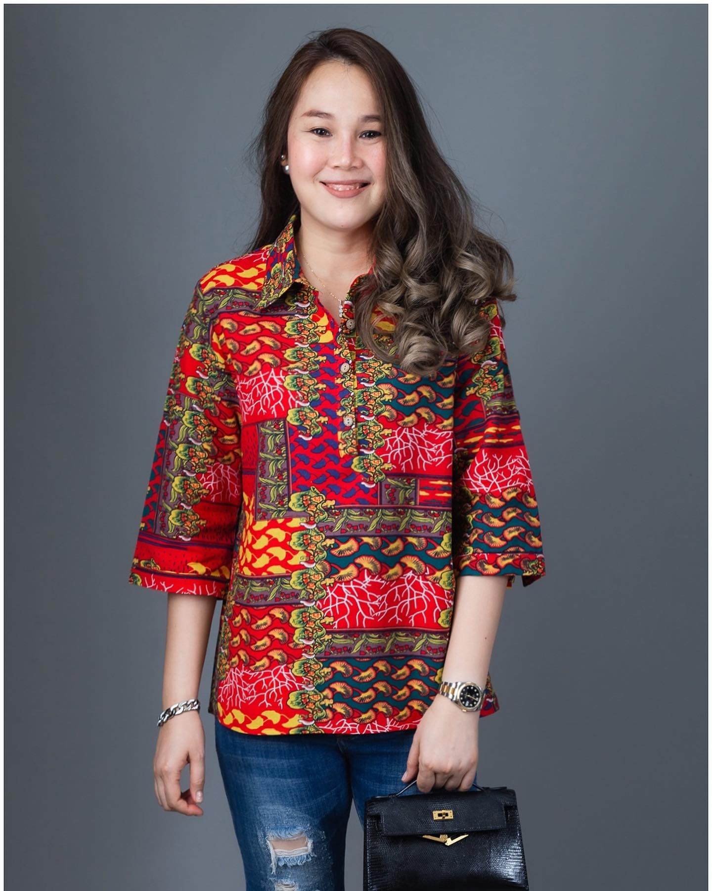 Sale+++#Blueberry Nights B3686 เสื้อผ้าฝ้ายธรรมชาติผสมลินินเนื้อดีเกรดพรีเมี่ยม เนื้อผ้านุ่มใส่สบายมากๆๆ ดีเทลเสื้อเชิ้ตกระดุมหน้า 4 เม็ด พิมพ์ลายสีสันสดใส ปลายแขนเชิ้ตติดกระดุม มีสายพับล็อคแขน เหมาะสำหรับสาวๆรอบอก(36-44) ใส่สบายมากๆ ใส่เที่ยวชิลล์ๆสวยๆ พ