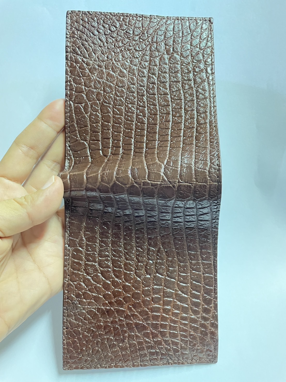 กระเป๋าหนังจระเข้แท้ หนังท้อง