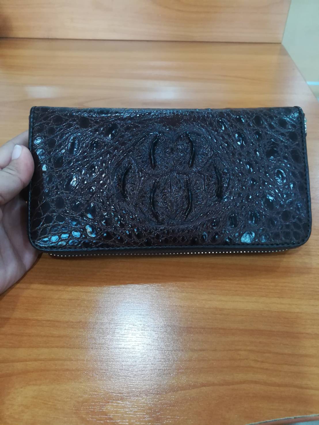 กระเป๋าหนังจระเข้แท้แบบซิปเดี่ยว(หนังกระดูกหัว)