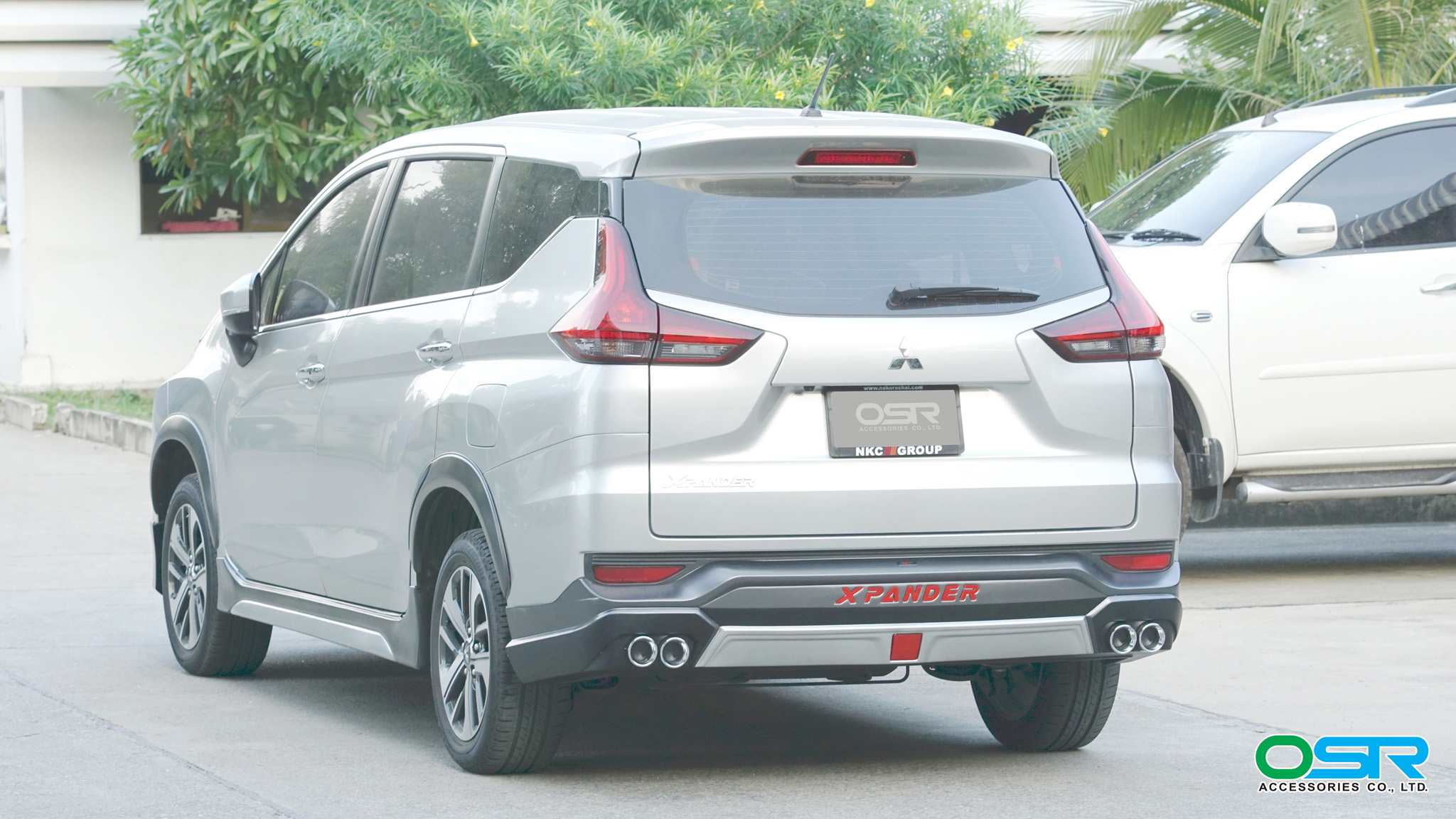 ชุดแต่งรถ-สเกิร์ต-อุปกรณ์แต่งรถ Mitsubishi Xpander ทรง SR-Limited By OSR