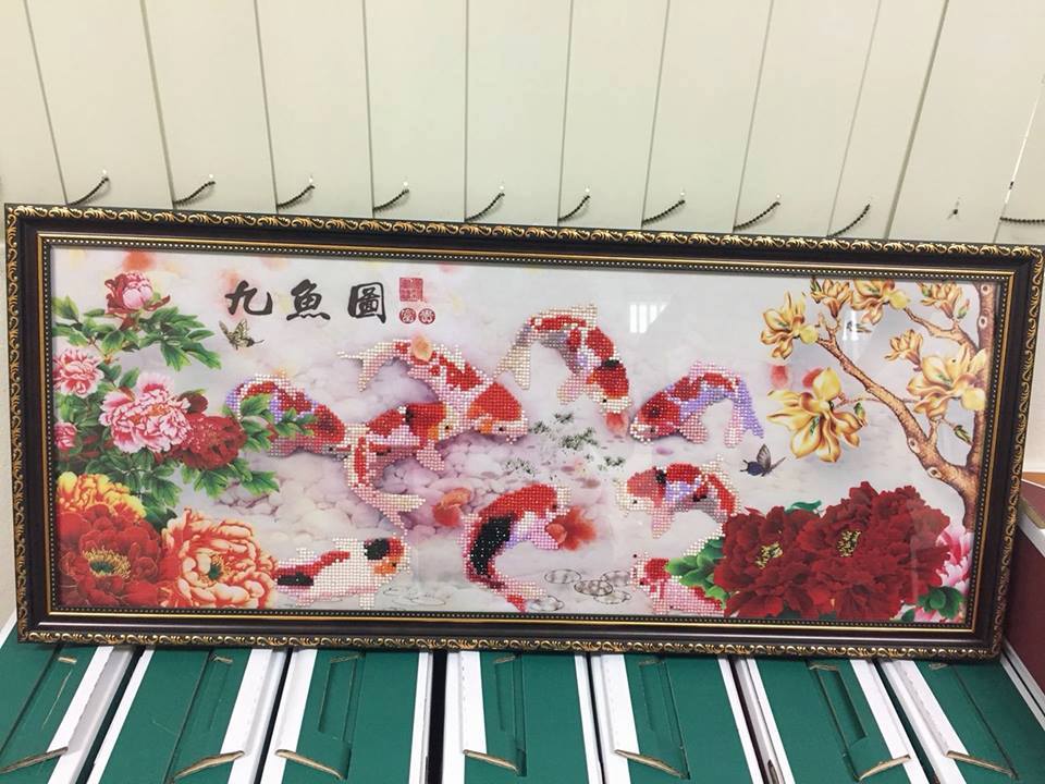 ฝูงปลาทอง ดอกบัว ครอสติสคริสตัล Diamond painting โมเสก ภาพติดเพชร งานฝีมือทำที่บ้าน DIY