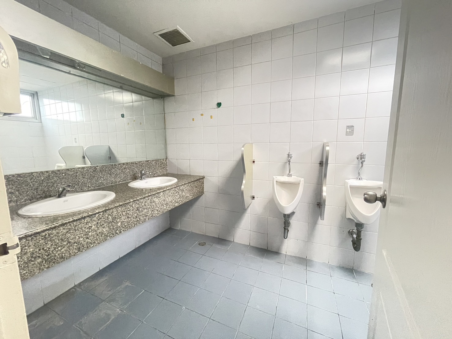 83457-ด่วน!! โปรโมชั่นลดราคา!! ให้เช่า อาคาร เจ.เพลส ทาวเวอร์ ช่องนนทรี กรุงเทพ