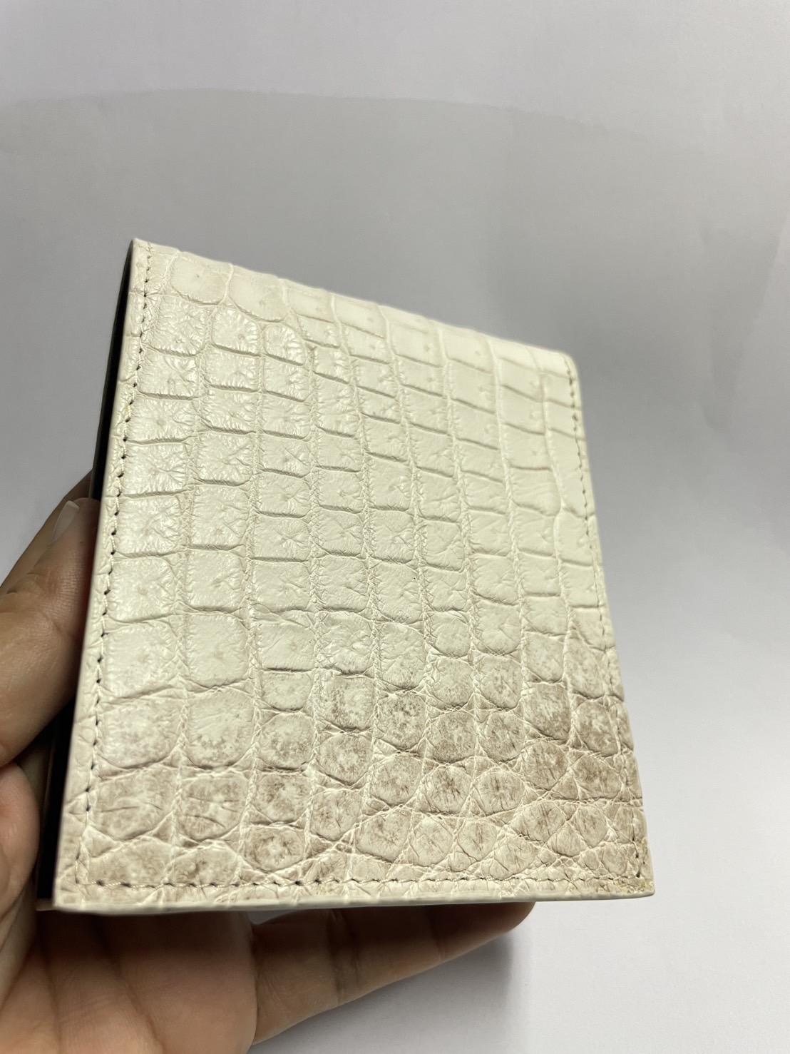 กระเป๋าหนังจระเข้แท้ หนังท้อง