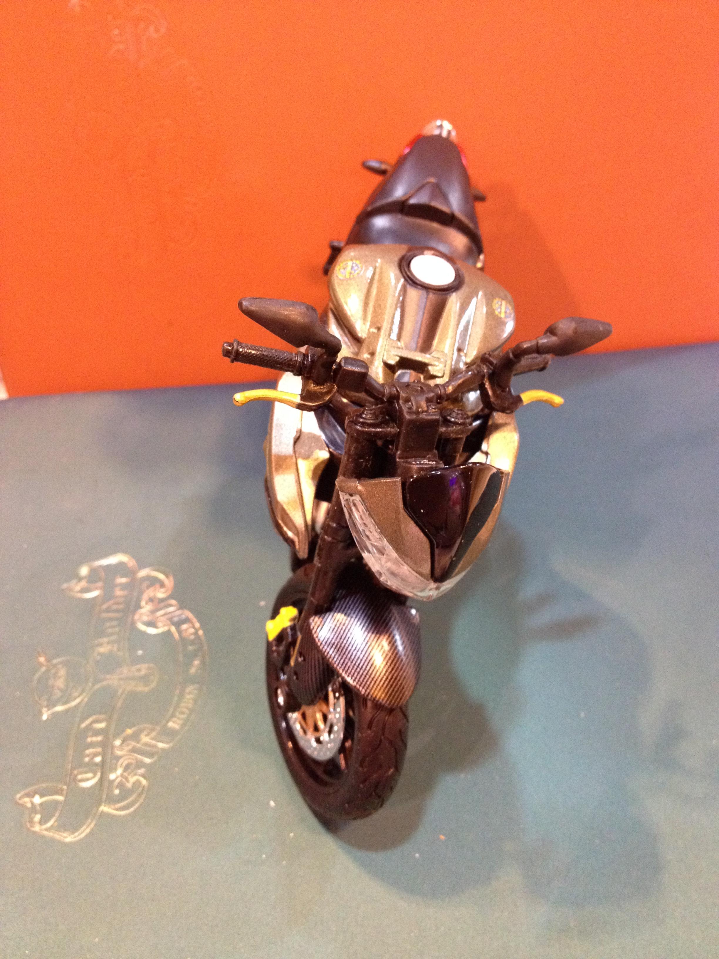 1:12 Benelli TNT 1130 Century Racer