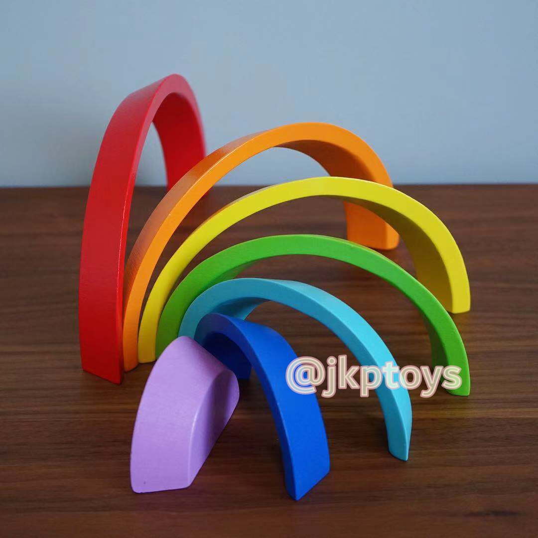 ของเล่นไม้เสริมพัฒนาการ สายรุ้ง สายรุ้งไม้ บล๊อกไม้ บล๊อกสายรุ้ง เรียนรู้สี ขนาด รูปทรง