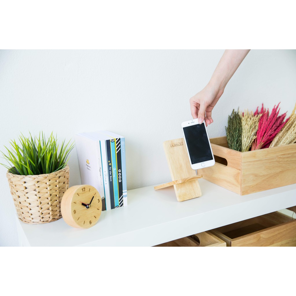 The Wood's Tale ที่วางโทรศัพท์มือถือ PHONE STAND จากไม้ธรรมชาติ มี 2 สี ที่วางมือถือ ที่ตั้งมือถือ ที่ตั้งโทรศัพท์ไม้