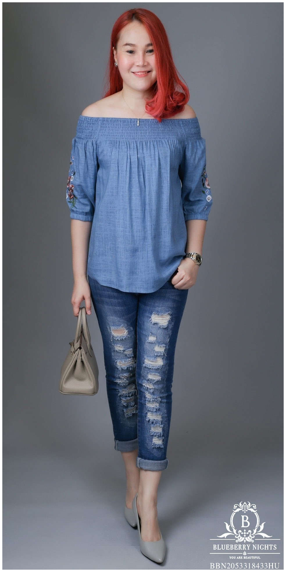 SaLe++#Blueberry Nights B3436**พรีเมี่ยมเสื้อทีเชิ้ต 2-สไตล์ คอตต้อนเบลนด์สีพื้นปักลายคลาสสิค คอลเลคชั่นสุดหรู สไตล์บลูเบอร์รี่ไนท์ ผ้าคอตต้อนผสมลินินเกรดพรีเมี่ยม ผ้าเนื้อดีมากสัมผัสนุ่มเบาใส่สบายค่ะ แพทเทิร์นเสื้อทีเชิ้ตคอยางยืดอิลาสติก ใส่ได้2สไตล์ แบบ