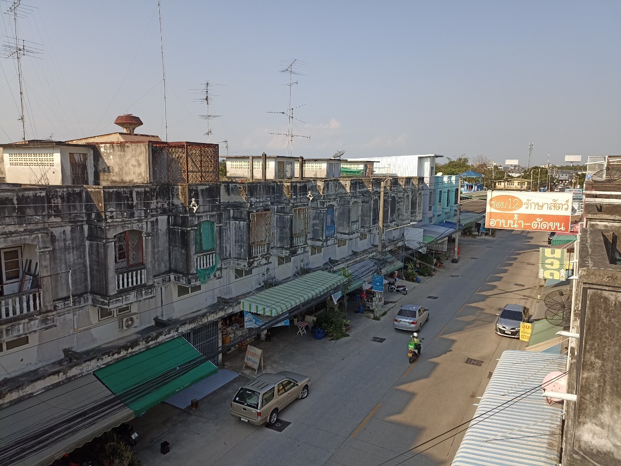 76914-ขายอาคารพาณิชย์ 2 คูหา ถนนเลี่ยงเมืองชลบุรี หนองรี ชลบุรี