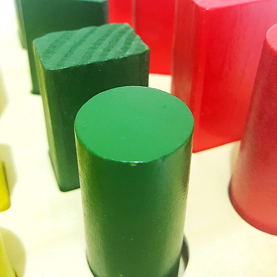 ของเล่นไม้ บล็อคไม้ รูปทรง สื่อการเรียนการสอน ใช้ใน โรงเรียนแบบ Montessori (Montessori Math Educational Toys Wooden Material)