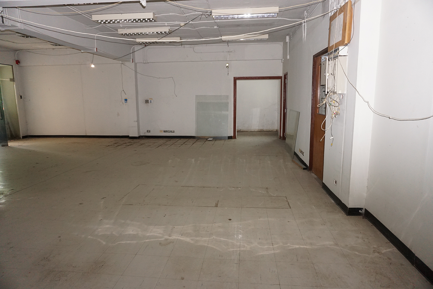 83460-ขายที่ดินพร้อมอาคารสำนักงาน ถนนโรจนะ ซอยวัดคานหาม อยุธยา