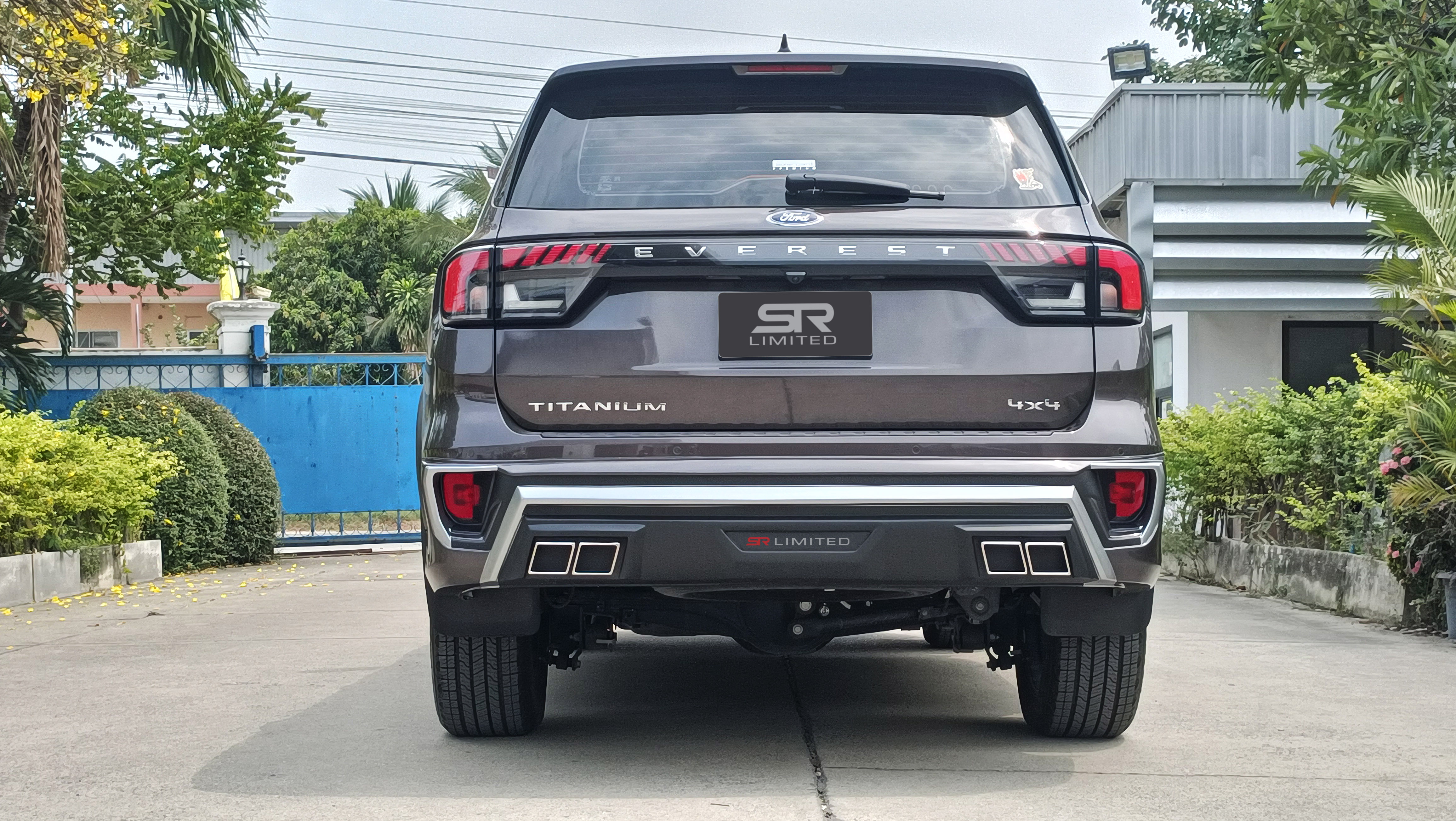 ชุดแต่งรถ-สเกิร์ต-อุปกรณ์แต่งรถ Ford Everest 2022 2023 2024 Next-Gen ทรง SR-Limited