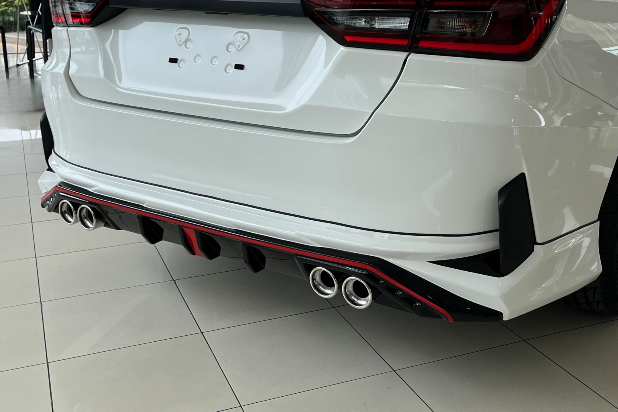 ชุดแต่งรถ-สเกิร์ต-สปอยเลอร์ Toyota New Yaris Ativ 2022 2023 2024