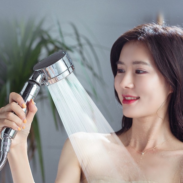 ฝักบัวอาบน้ำ ฝักบัวอาบน้ำแรงดันสูง ประหยัดน้ำ ฝักบัว หมุนได้360 องศา