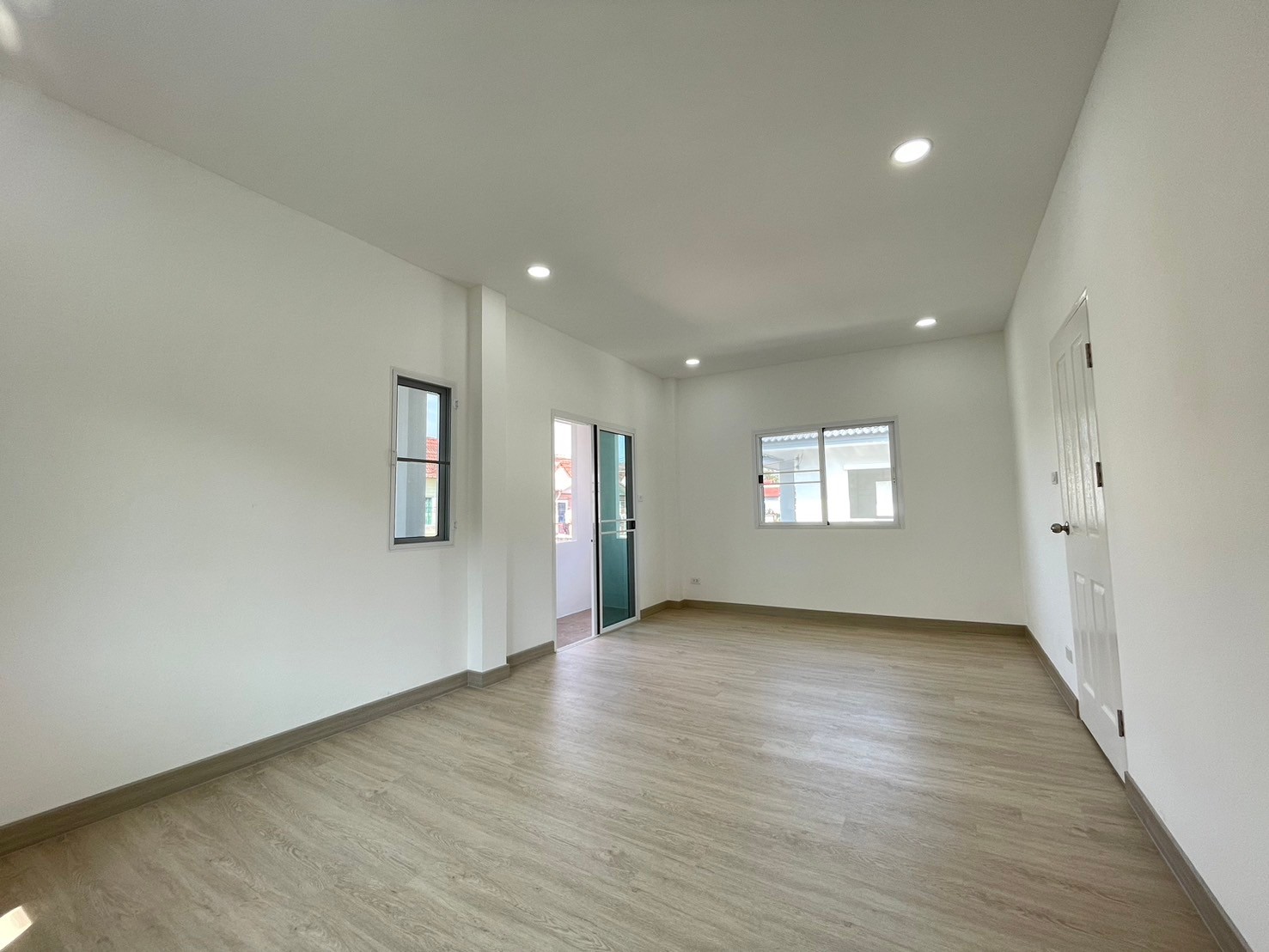 83478 ขายบ้านเดี่ยว หมู่บ้านพร้อมจิตร รีโนเวทใหม่ 7 หลัง ซอยวัดพระเงิน บางใหญ่ นนทบุรี