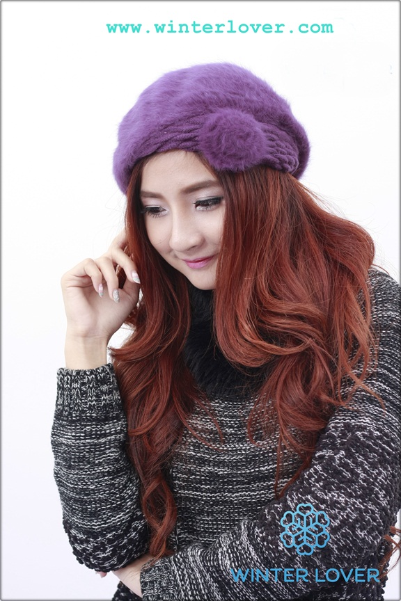 หมวกไหมพรมขนกระต่ายกันหนาวสีม่วงทรงไบเล่(พร้อมส่ง)(Free Size)