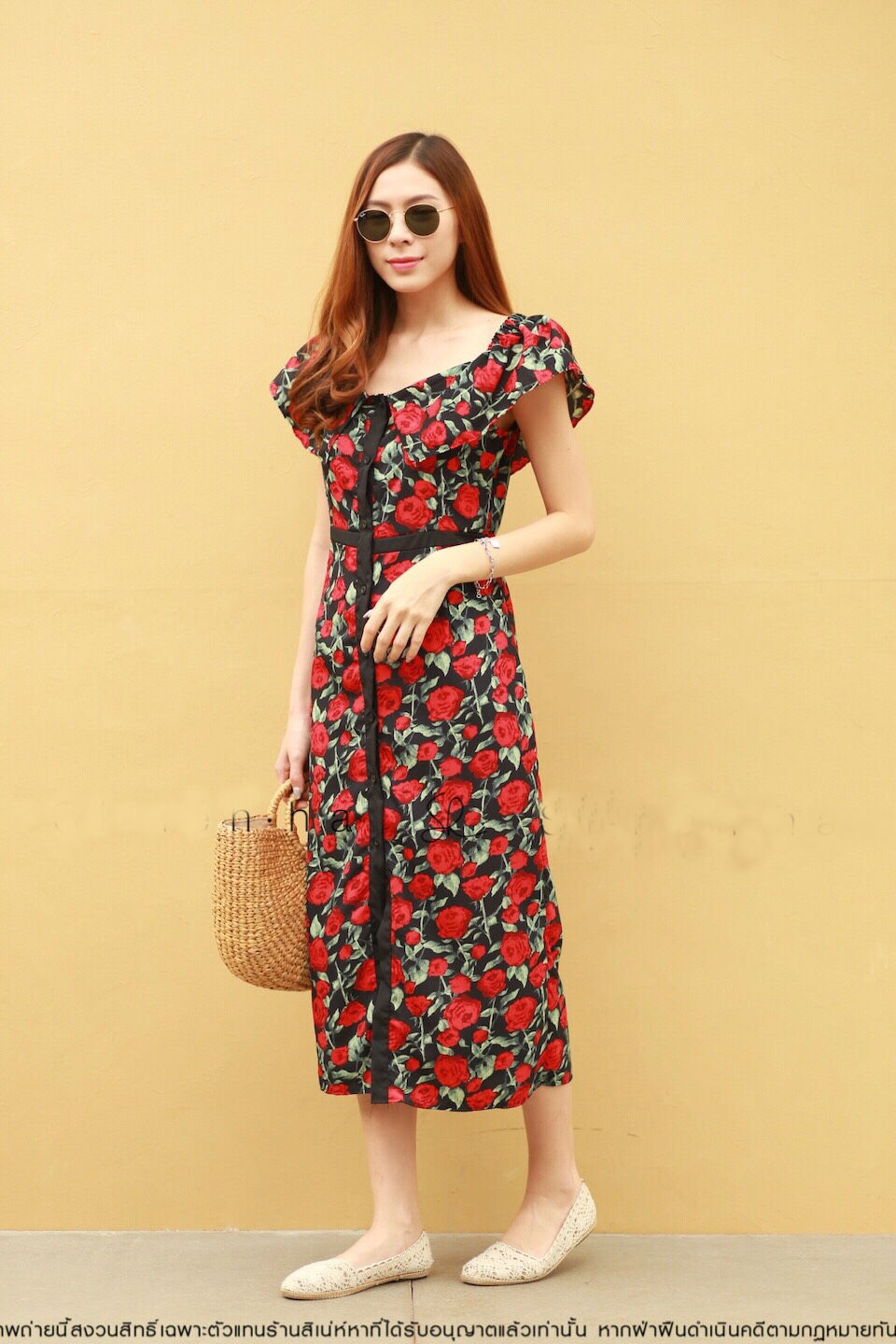 DS0101 เดรสแฟชั่น เดรสออกงาน ชุดออกงาน เดรสสั้น ชุดทำงาน เดรสลายดอก ชุดไปงานแต่ง