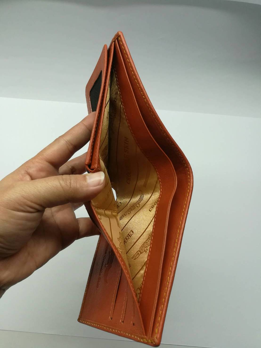 กระเป๋าหนังจระเข้แท้(กระดูกหัว) สีแทน