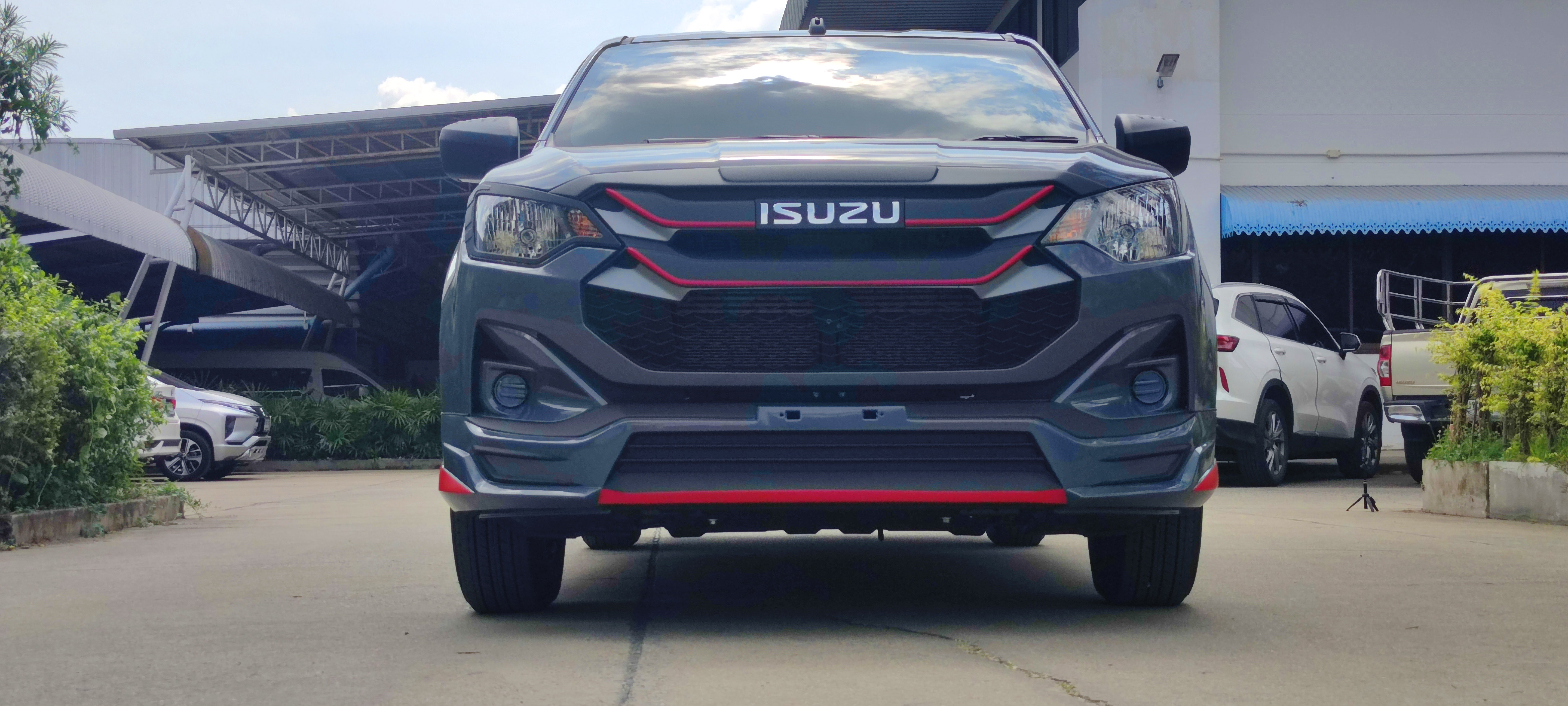 ชุดแต่งรถ All New Isuzu D-Max 2022 2023 2024 Cab4 ทรง SR-Limited