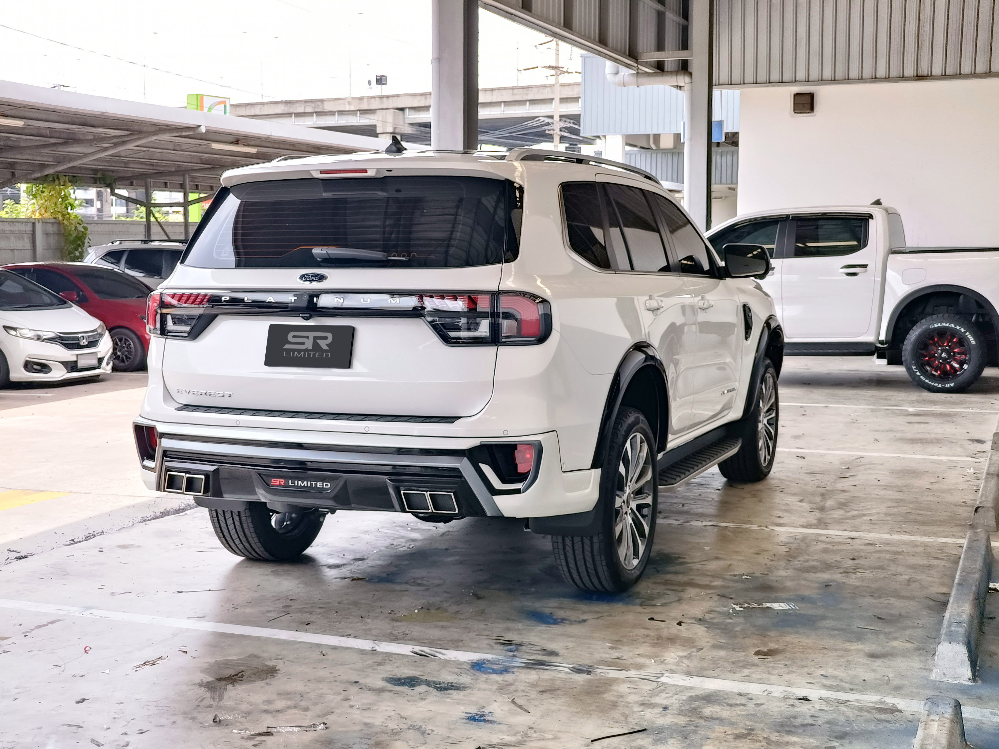 ชุดแต่งรถ-สเกิร์ต-อุปกรณ์แต่งรถ Ford Everest 2022 2023 2024 Next-Gen ทรง SR-Limited