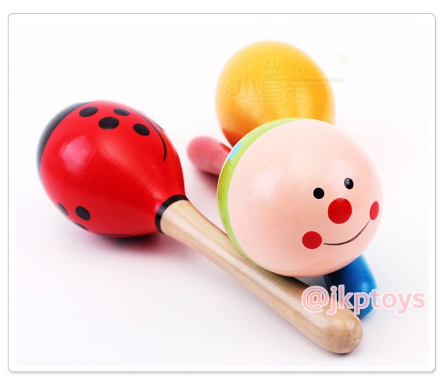 ลูกเเซ็กไม้ทำจากไม้เป็นเครื่องดนตรีใช้ประกอบเพื่อเข้าจังหวะ