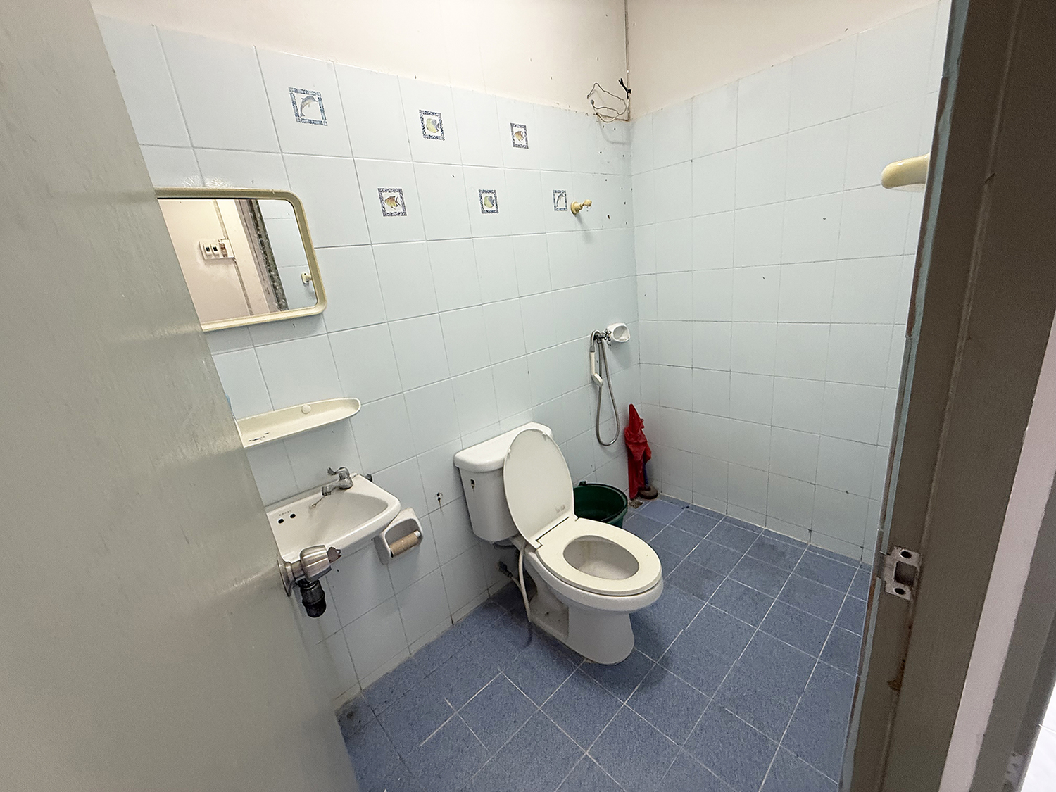 86372 ขายทาวน์เฮ้าส์ หมู่บ้านเดอะคันทรีเมืองใหม่2 เสม็ด เมืองชลบุรี