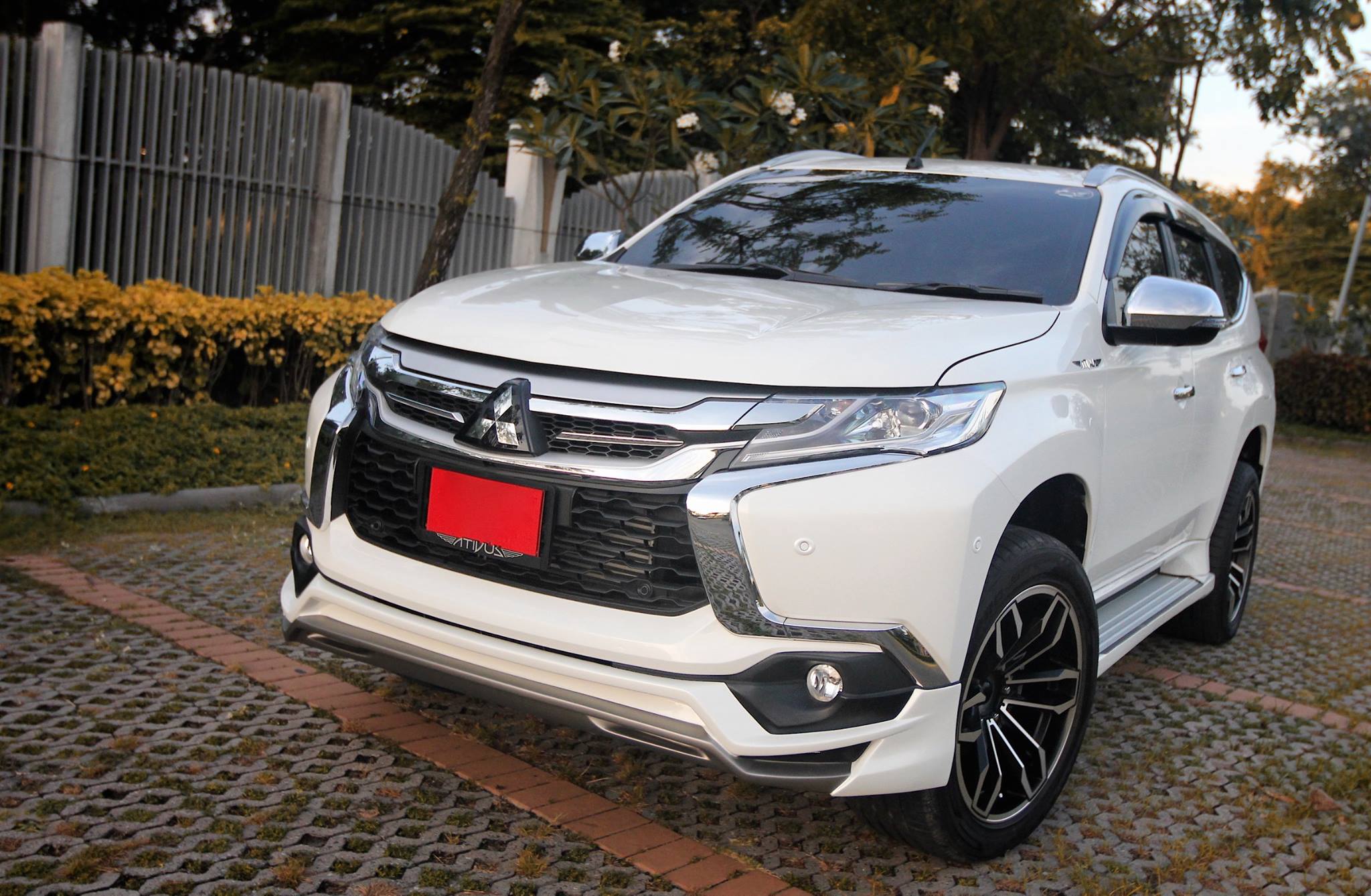 ชุดแต่งรถ สเกิร์ต-สปอยเลอร์ Pajero Sport 2016 ทรง Ativus by OSR
