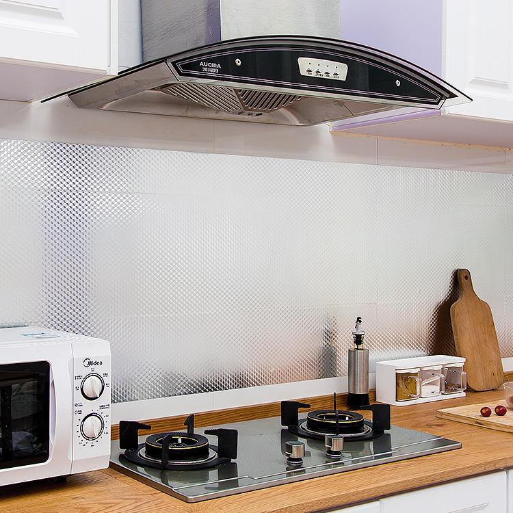 🔥ถูกที่สุด🔥สติกเกอร์ฟอยล์อลูมิเนียม กันน้ำมันกระเด็น ใช้สำหรับติดผนังห้องครัว มี 2 ขนาด