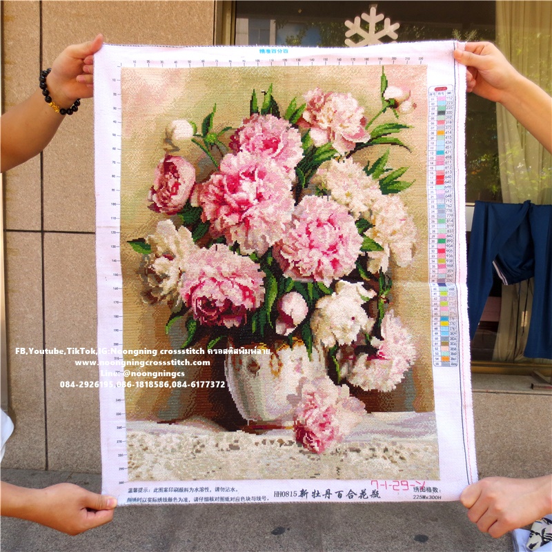 แจกันดอกกุหลาบ 75x60cm ครอสติสปักสำเร็จ ไม่รวมกรอบ งานฝีมือ DIY