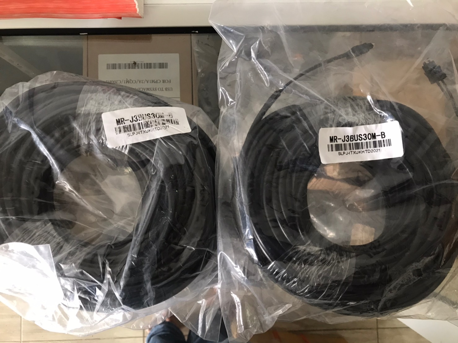 ขาย MR-J3BUS30M-B