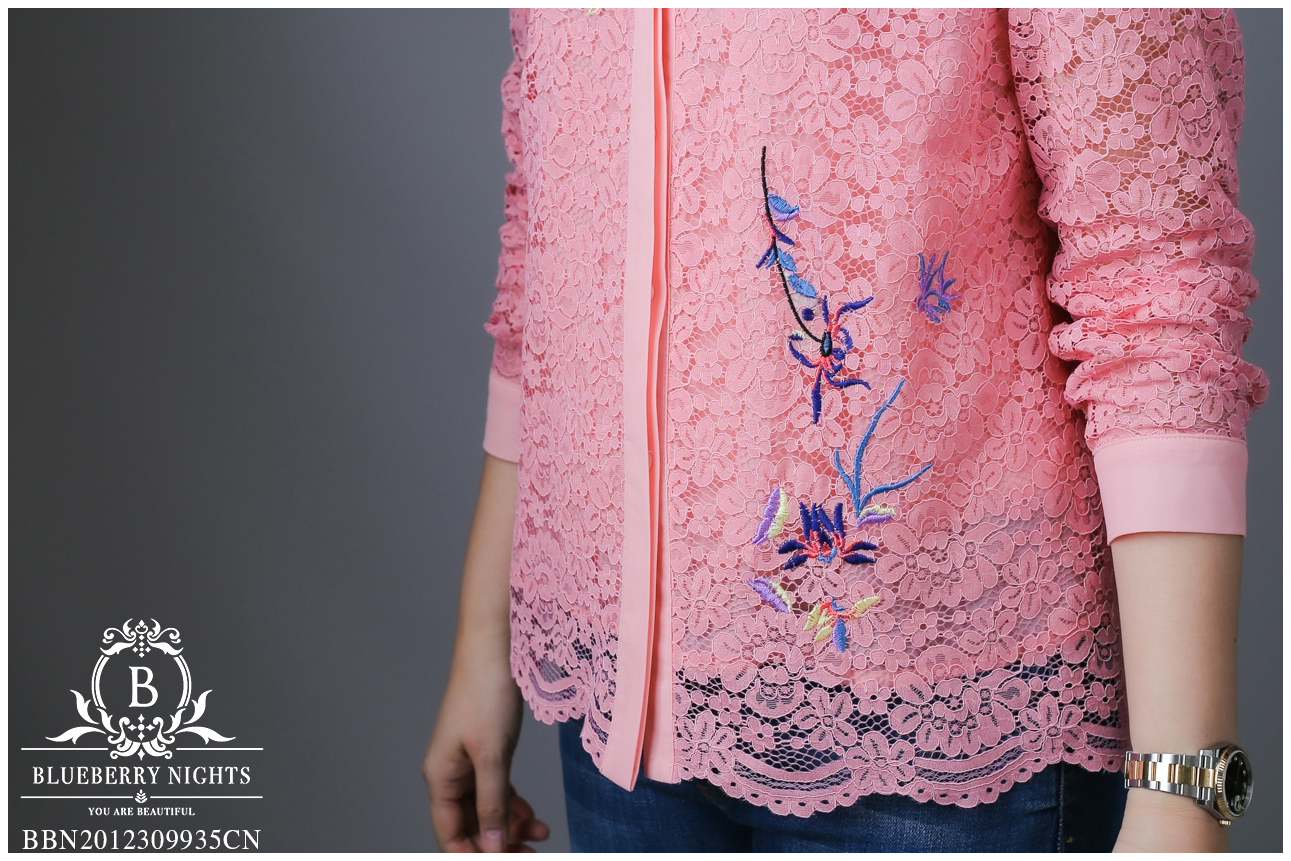 Sale+++B3629 เสื้อเชิ้ตลูกไม้อิตาลีปักลายดอกไม้ ผ้าลูกไม้อิตาลีเกรดพรีเมี่ยมเนื้อนุ่มเบาใส่สบายมากค่ะ แพทเทิร์นเสื้อเชิ้ตกระดุมหน้ายาวตลอด ดีเทลด้านหน้าปักดิ้นลายดอกไม้สวยหรูค่ะ มีซับในทั้งตัว ♡เหมาะสำหรับสาวๆรอบอก(36-44)♡ รุ่นใหม่ ขายดีมากๆ