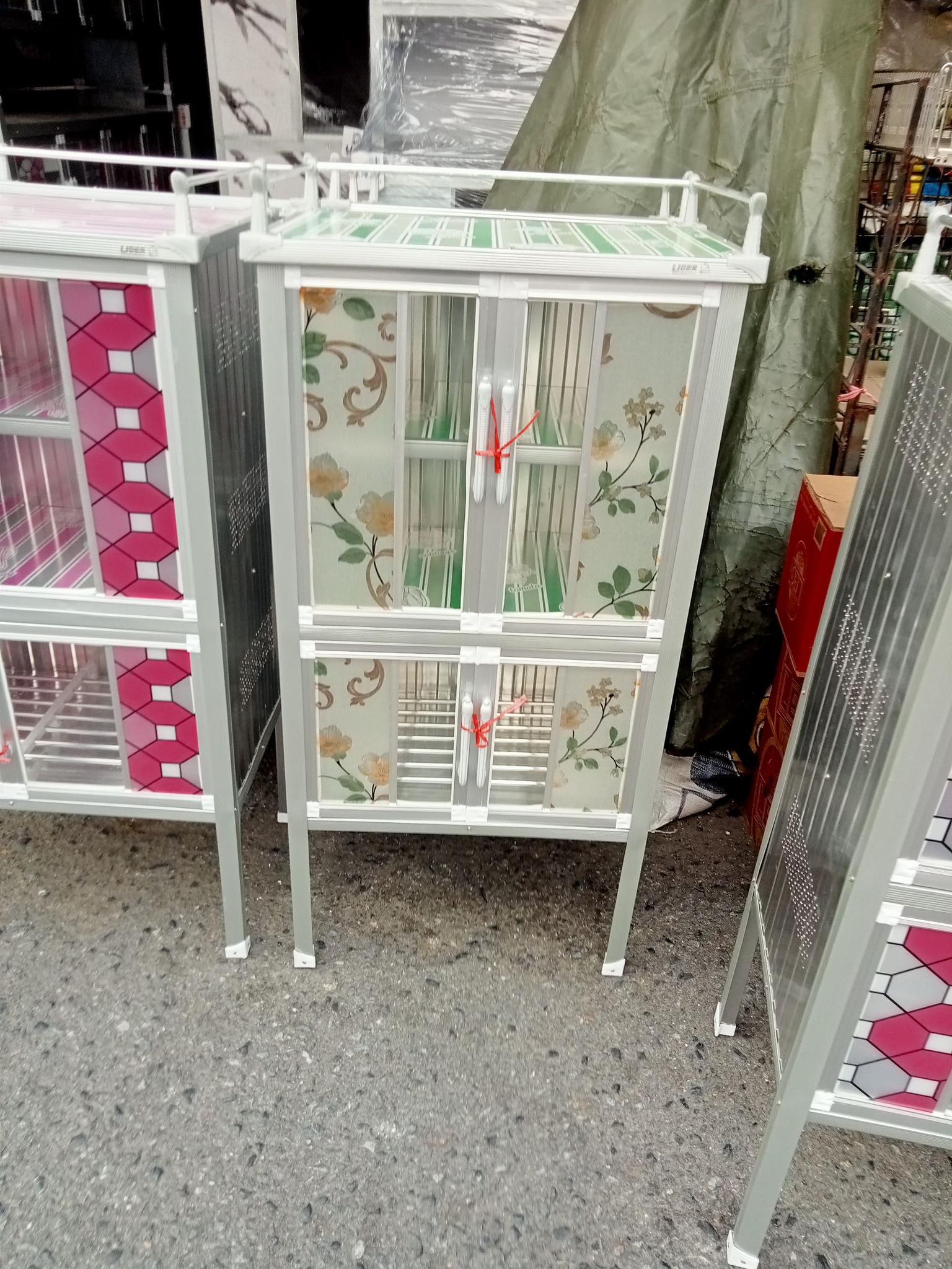 ตู้กับข้าวอะลูมเนียม บานกระจก ขนาด62x132x41ซม.