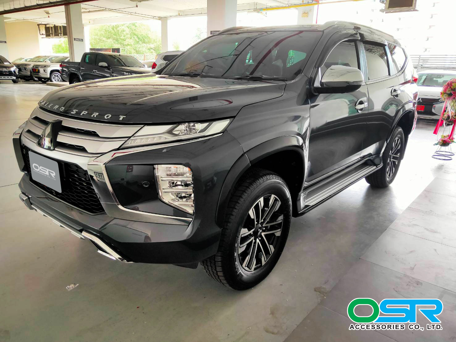 ชุดแต่งรถ-สเกิร์ต-อุปกรณ์แต่งรถ New Mitsubishi Pajero Sport 2020 ทรงศูนย์ (OEM) By OSR