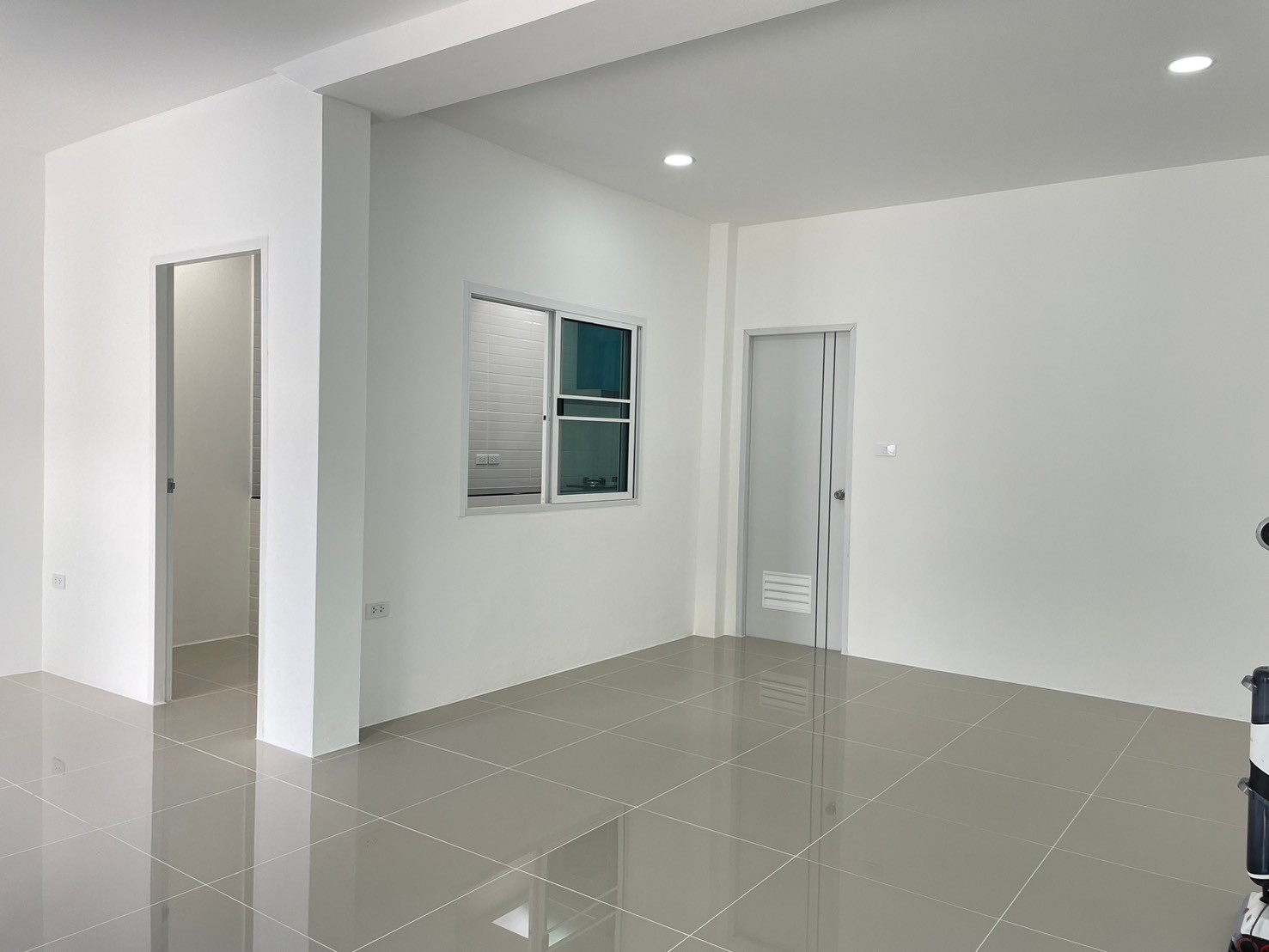 83478 ขายบ้านเดี่ยว หมู่บ้านพร้อมจิตร รีโนเวทใหม่ 7 หลัง ซอยวัดพระเงิน บางใหญ่ นนทบุรี