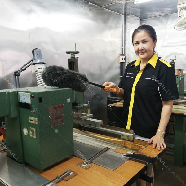 SmileArm® ไม้ปัดฝุ่นทอร์นาโด ใช้งานภายนอกบ้าน ในโรงงาน ซักล้างได้ สำหรับปัดฝุ่นงานหนักๆ เศษเหล็ก ที่ปัดฝุ่น ไม้ปัดฝุ่น