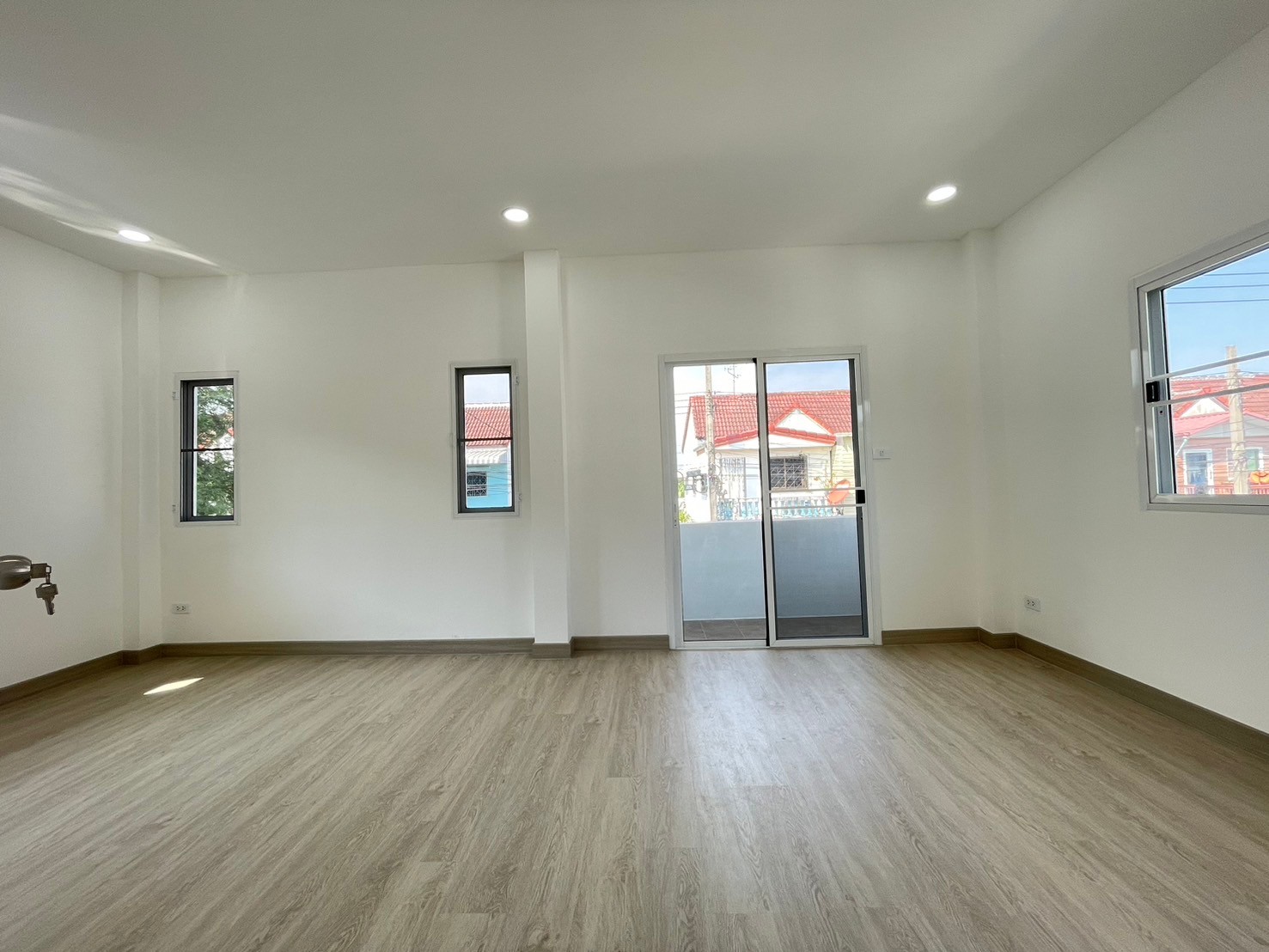 83478 ขายบ้านเดี่ยว หมู่บ้านพร้อมจิตร รีโนเวทใหม่ 7 หลัง ซอยวัดพระเงิน บางใหญ่ นนทบุรี