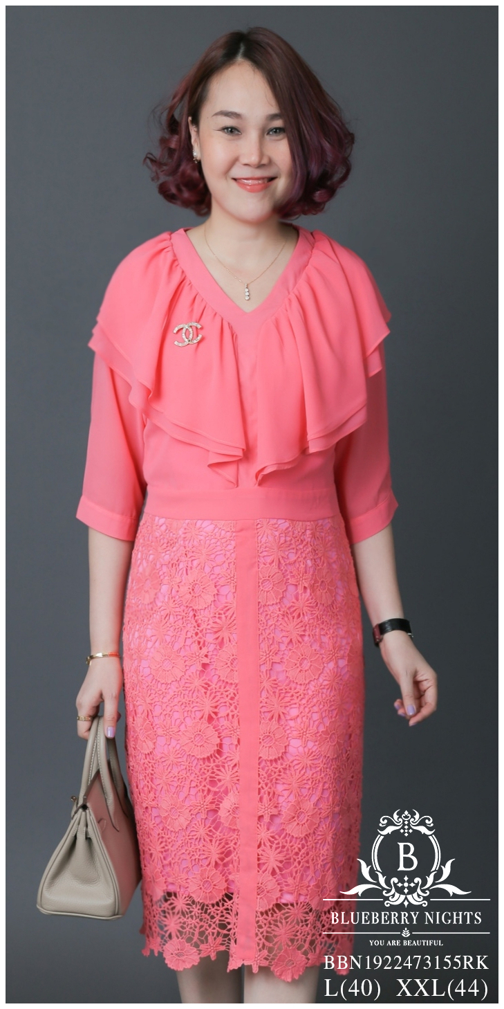 SaLe++13393**เดรสผ้าลูกไม้อิตาลีมิกซ์ผ้าชีฟองเกรดพรีเมี่ยมนำเข้าอย่างดี ดีเทลช่วงบนผ้าชีฟองสีพื้นคอระบายสวยเก๋ ช่วงล่างผ้าลูกไม้เนื้อผ้าใส่สบายไม่ระคายเคืองผิว มีซับในทั้งตัว มีซิปหลังยาว สำเนา