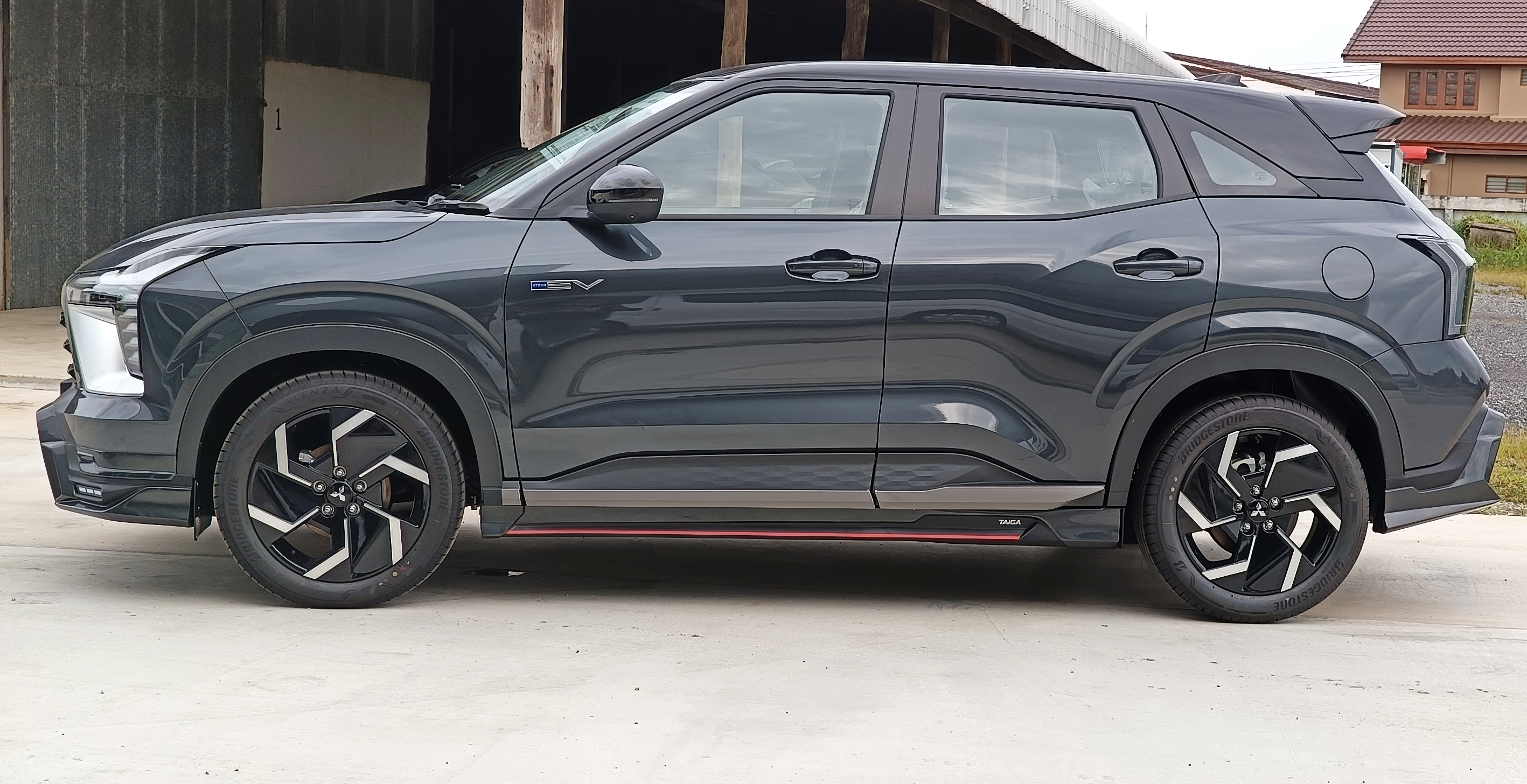 ชุดแต่งรถ-สเกิร์ต-อุปกรณ์แต่งรถ New Xforce 2025 ทรง Taiga (ไทก้า)