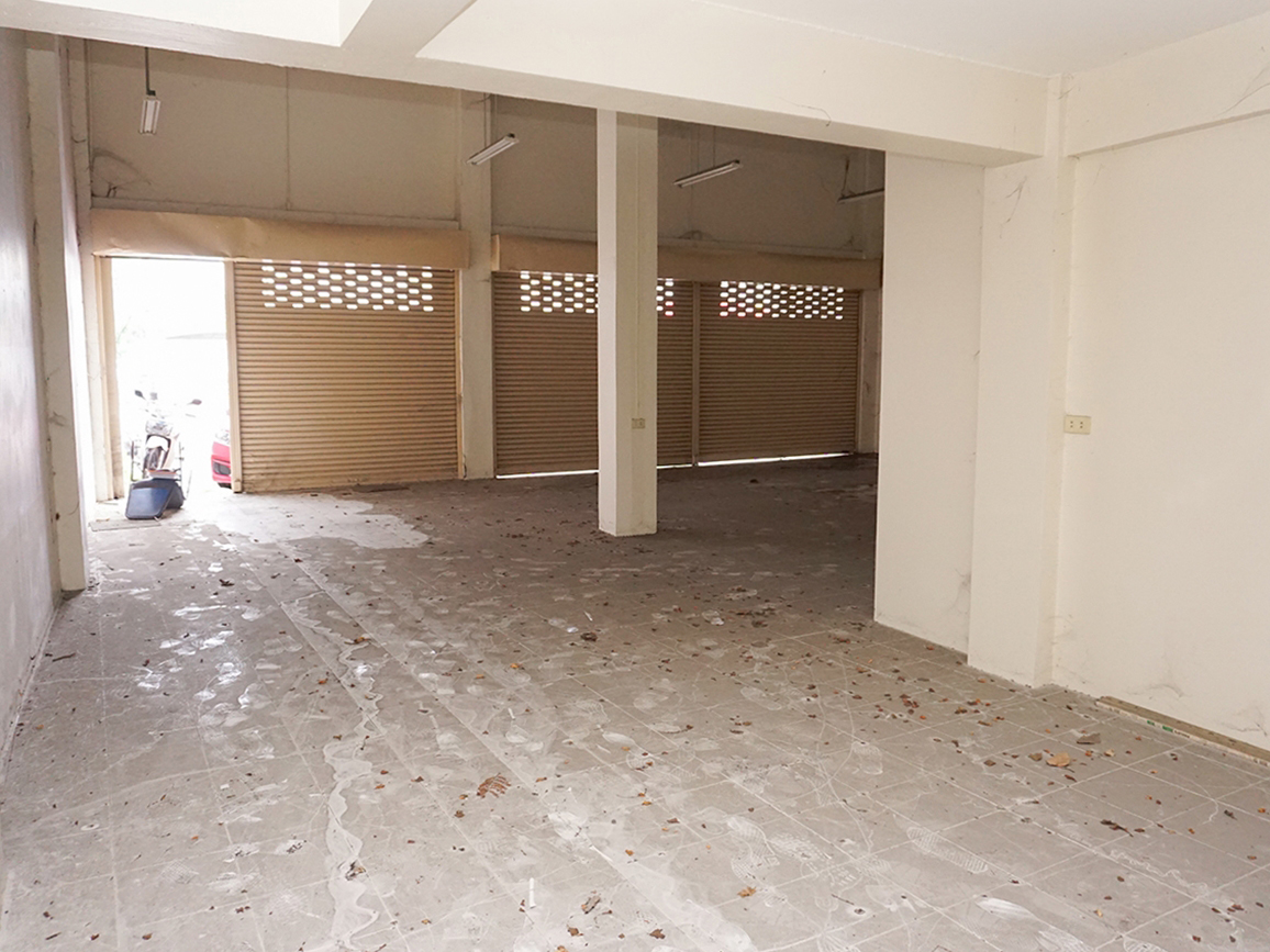 83458-ขายอาคารพาณิชย์ ถนนสุขุมวิท แยกคีรี ชลบุรี