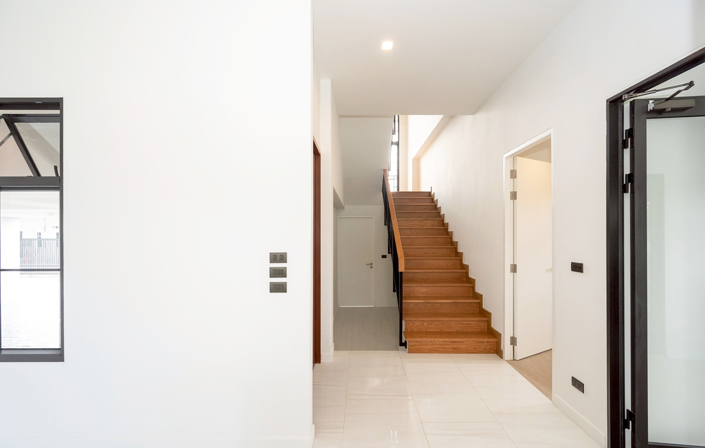 ขายบ้านหรูลดาวัลย์ ลากูน รังสิต-ปทุมธานี 129 ตร.ว. Modern Luxury