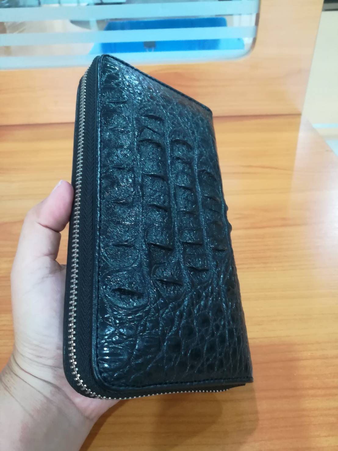 กระเป๋าหนังจระเข้แท้แบบซิปเดี่ยว(หนังกระดูกหัว)