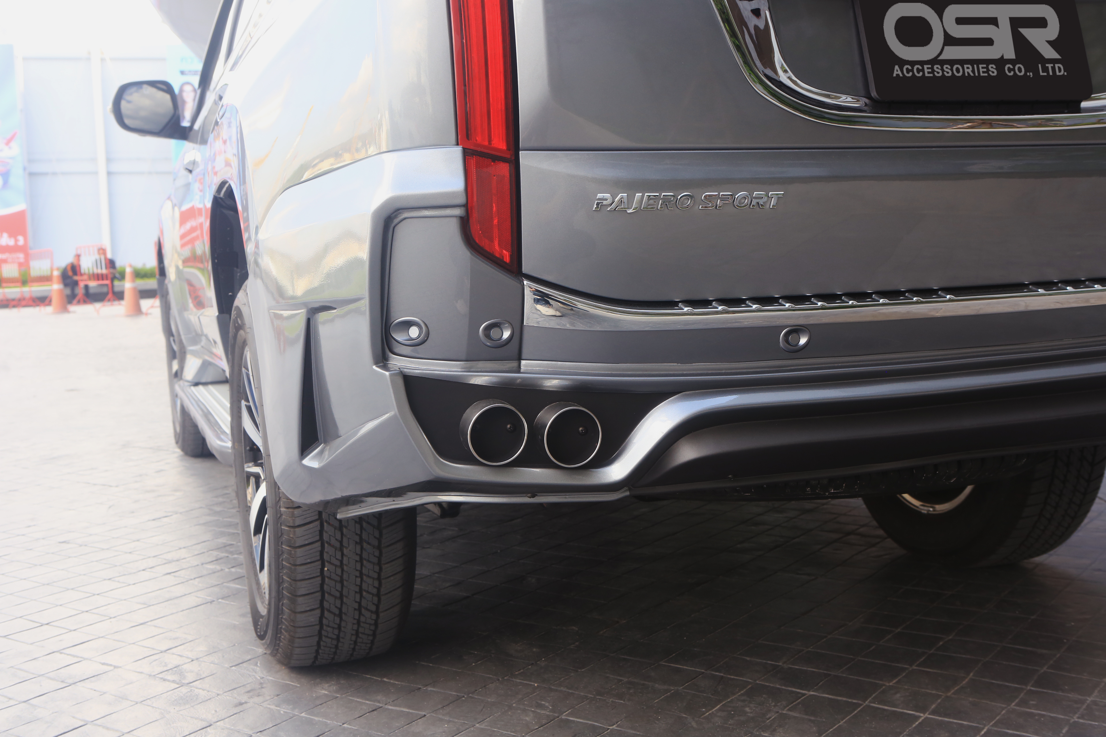 ชุดแต่งรถ สเกิร์ต-สปอยเลอร์ Pajero Sport 2016 ทรง J-TECK by OSR
