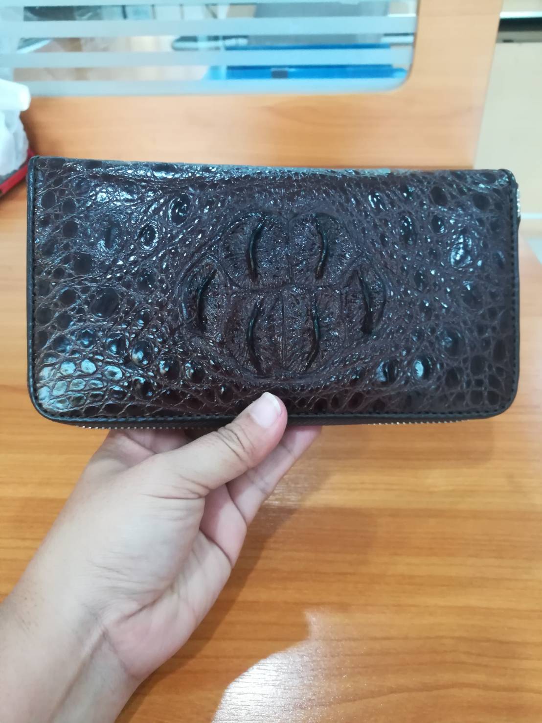 กระเป๋าหนังจระเข้แท้แบบซิปเดี่ยว(หนังกระดูกหัว)