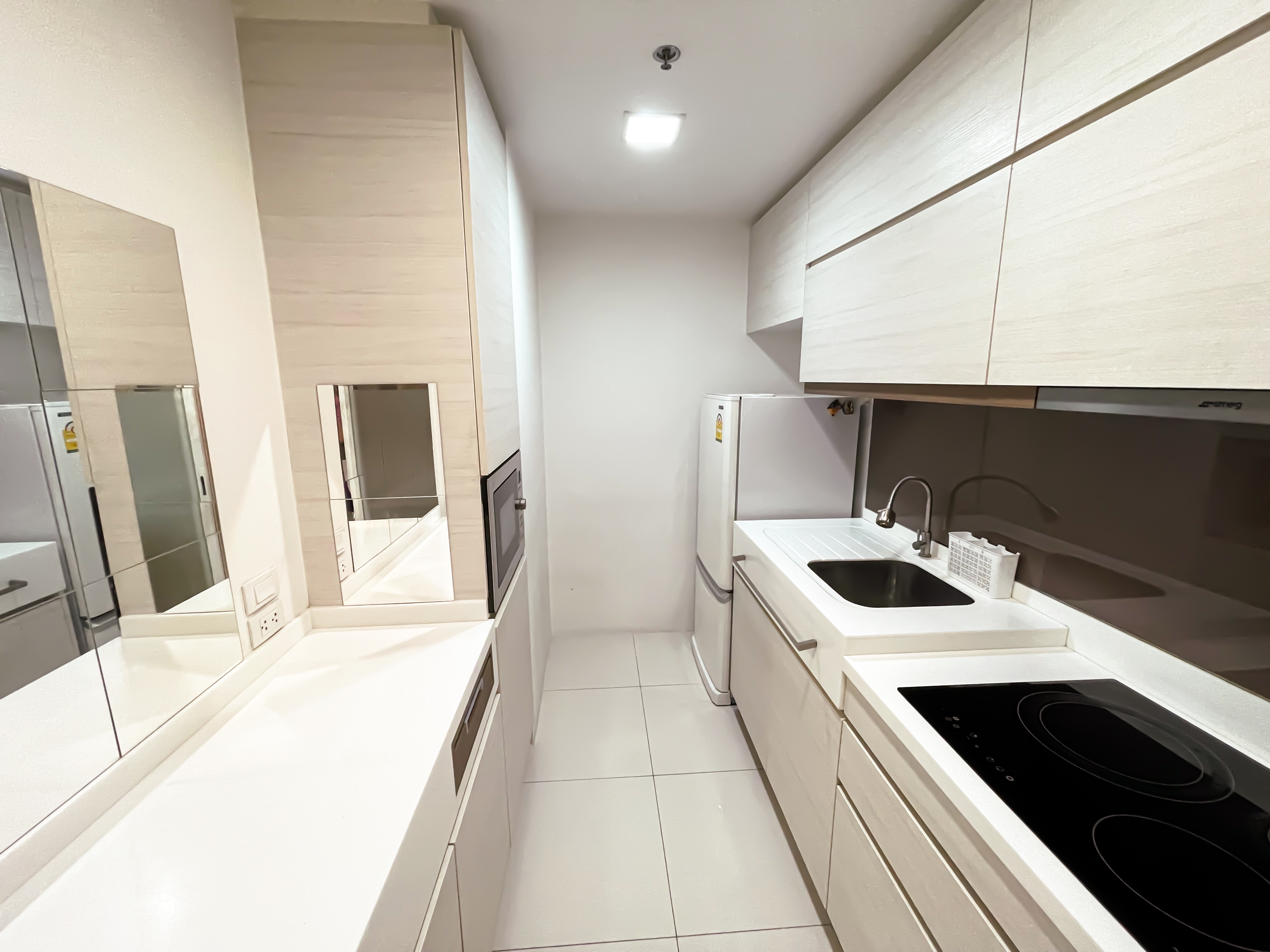 72249-ขายคอนโด The Room สาทร-ตากสิน ใกล้ BTS ตากสิน ธนบุรี กรุงเทพ