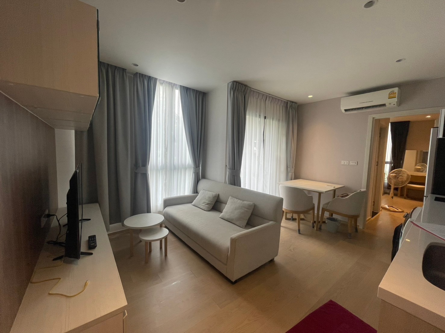 83483-ให้เช่าคอนโด รูเนะสุ ทองหล่อ 5 พร้อมอยู่ กรุงเทพ