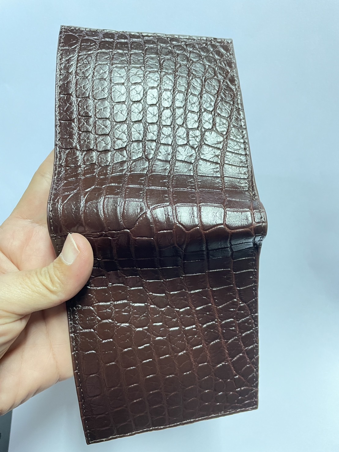 กระเป๋าหนังจระเข้ หนังท้อง