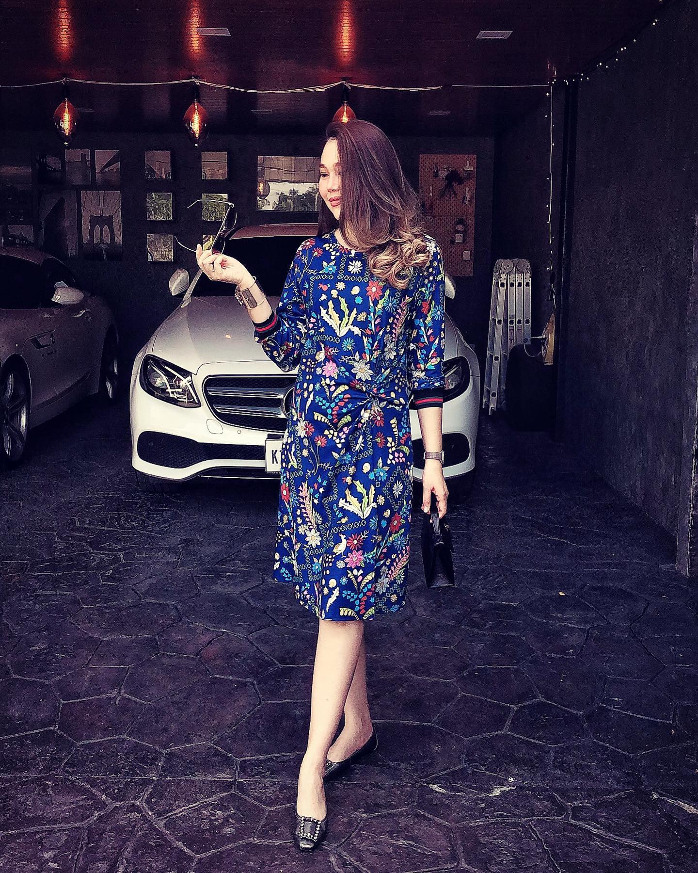 SaLe++14100 เดรสทีเชิ้ตผ้ายืดโพลีเอสเตอร์ผสมเนื้อนุ่มเกรดพรีเมี่ยม ตัดเย็บสวยเนี้ยบสไตล์แบรนด์เนมสุดหรู แพทเทิร์นเสื้อคอกลมแขนยาวปลายแขนยางยืด ช่วงเอวเย็บม้วนเกลียวช่วยอำพรางพุง #ซ่อนพุง ให้ดู #ผอมมีเอว ค่ะ พิมพ์ลายสีคมชัดสวยเป๊ะ ใส่สวยได้ทุกๆโอกาส หรูหรา