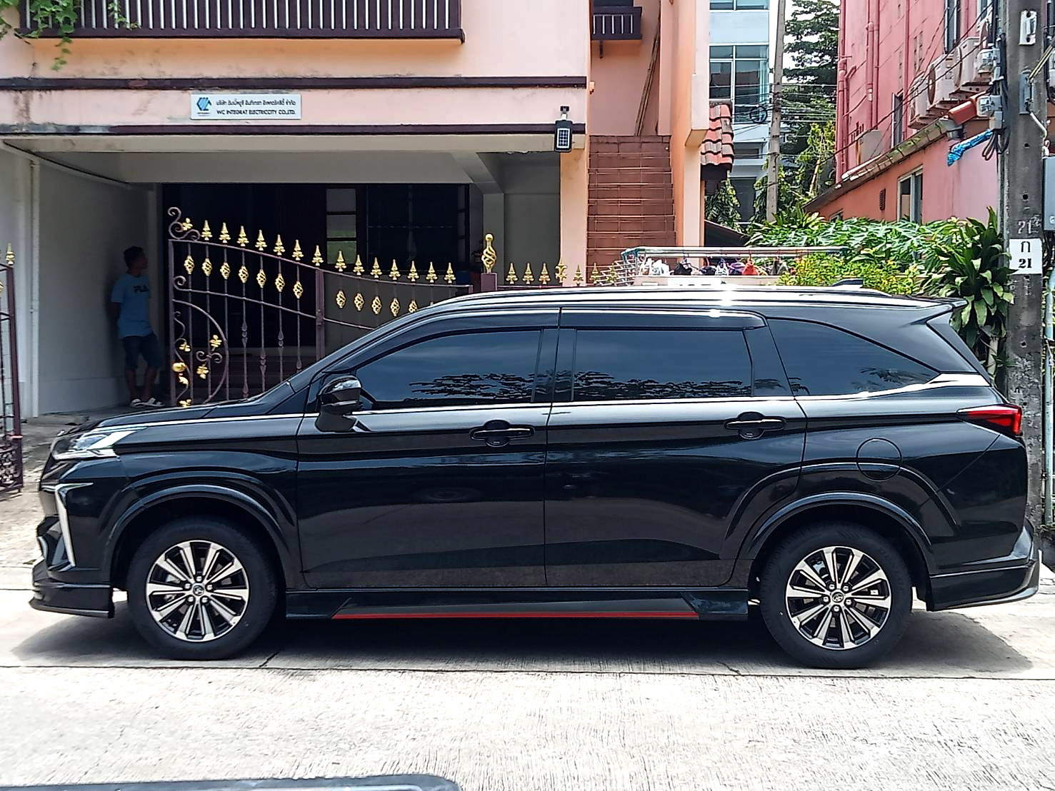 ชุดแต่งรถ-สเกิร์ต-สปอยเลอร์ Toyota Veloz 2022 ทรง SR-Limited