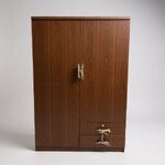 ตู้เสื้อผ้าไม้ 4 ฟุต บานเปิด 2 บาน พร้อมลิ้นชัก 2ชั้น รุ่นยอดนิยม - ไม้พาร์ติเคิลบอร์ด สีน้ำตาลเข้ม | ร้านศรีสมบูรณ์เฟอร์นิเจอร์ มีนบุรี