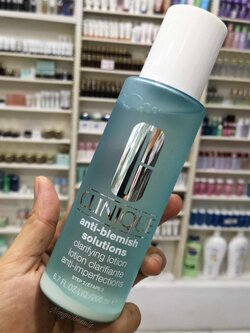 Clinique Anti-Blemish Solutions Clarifying Lotion 200ml โลชั่นเช็ดผิวเพื่อผลัดเซลล์ผิว